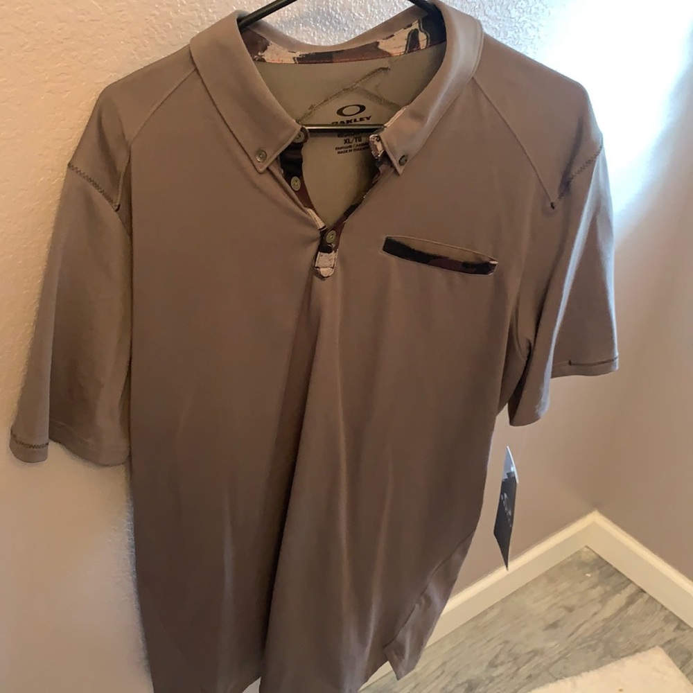 Men’s polo